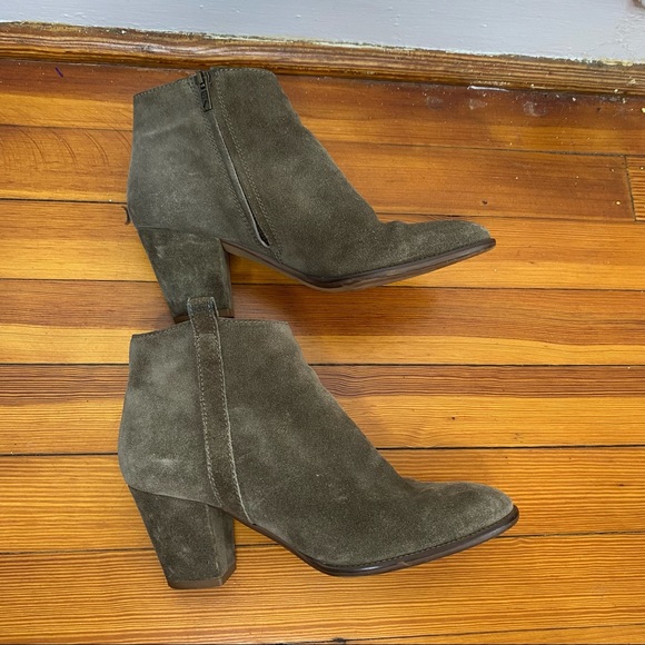 Madewell Billie Olive Suede Heeled Ankle Booties - Picture 5 of 10